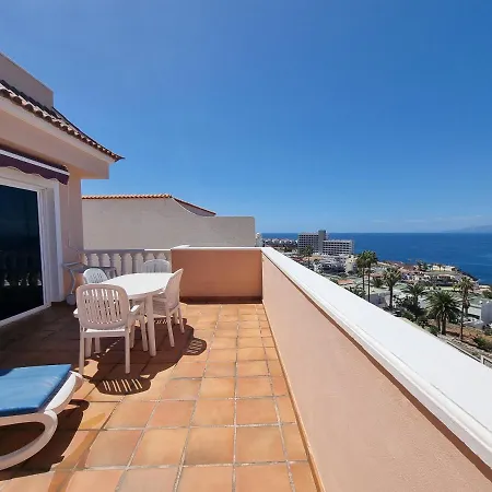 Enjoy Holiday-wonderful Views Apartment