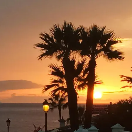 Enjoy Holiday-wonderful Views Appartamento *