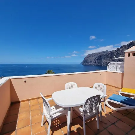 Enjoy Holiday-wonderful Views Appartamento *