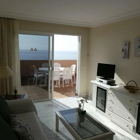 Enjoy Holiday-wonderful Views Appartamento *