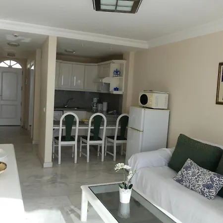 Enjoy Holiday-wonderful Views Appartamento *